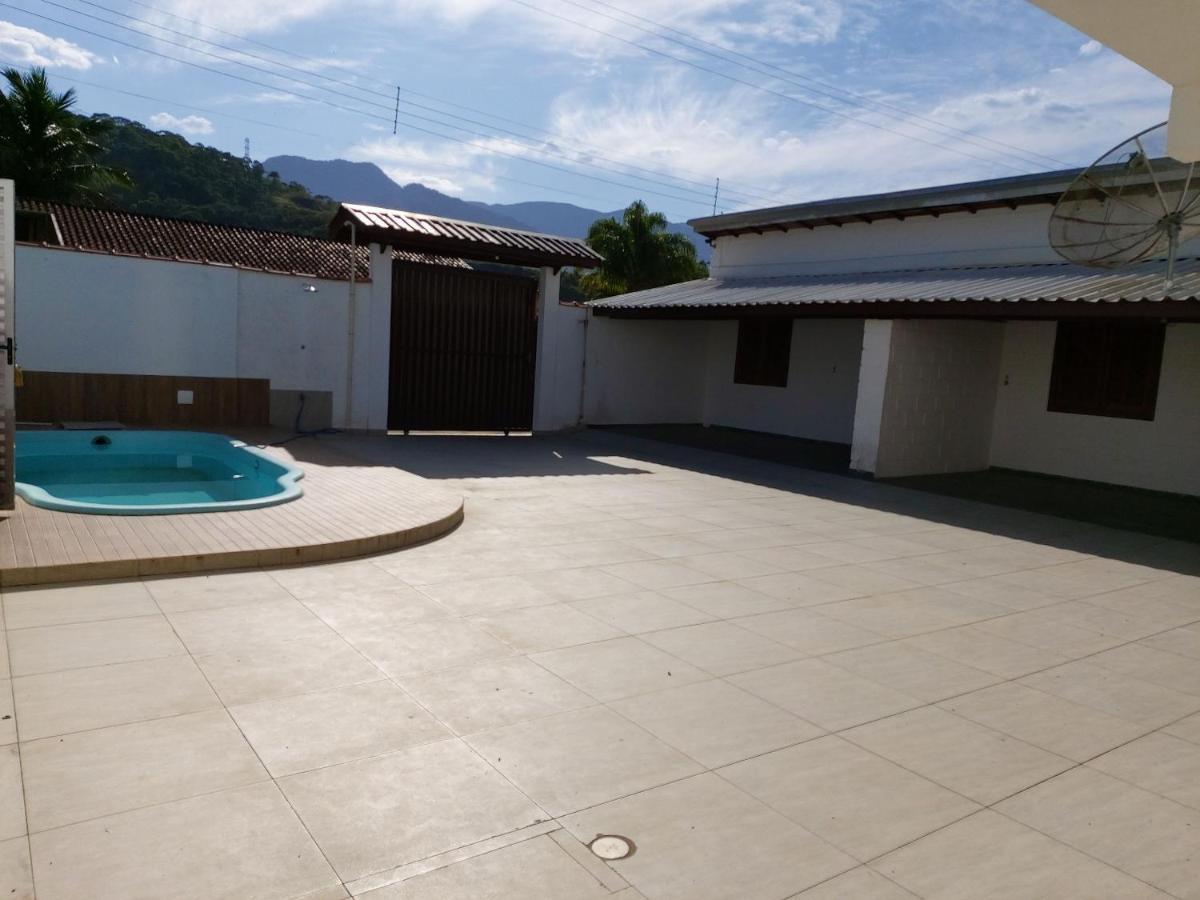 Villa 0006.02 - Maranduba - Chale - 1 Dorm - 5 Pess - 3 Quadras Do Mar - Piscina Coletiva - Wifi Ubatuba Exterior foto